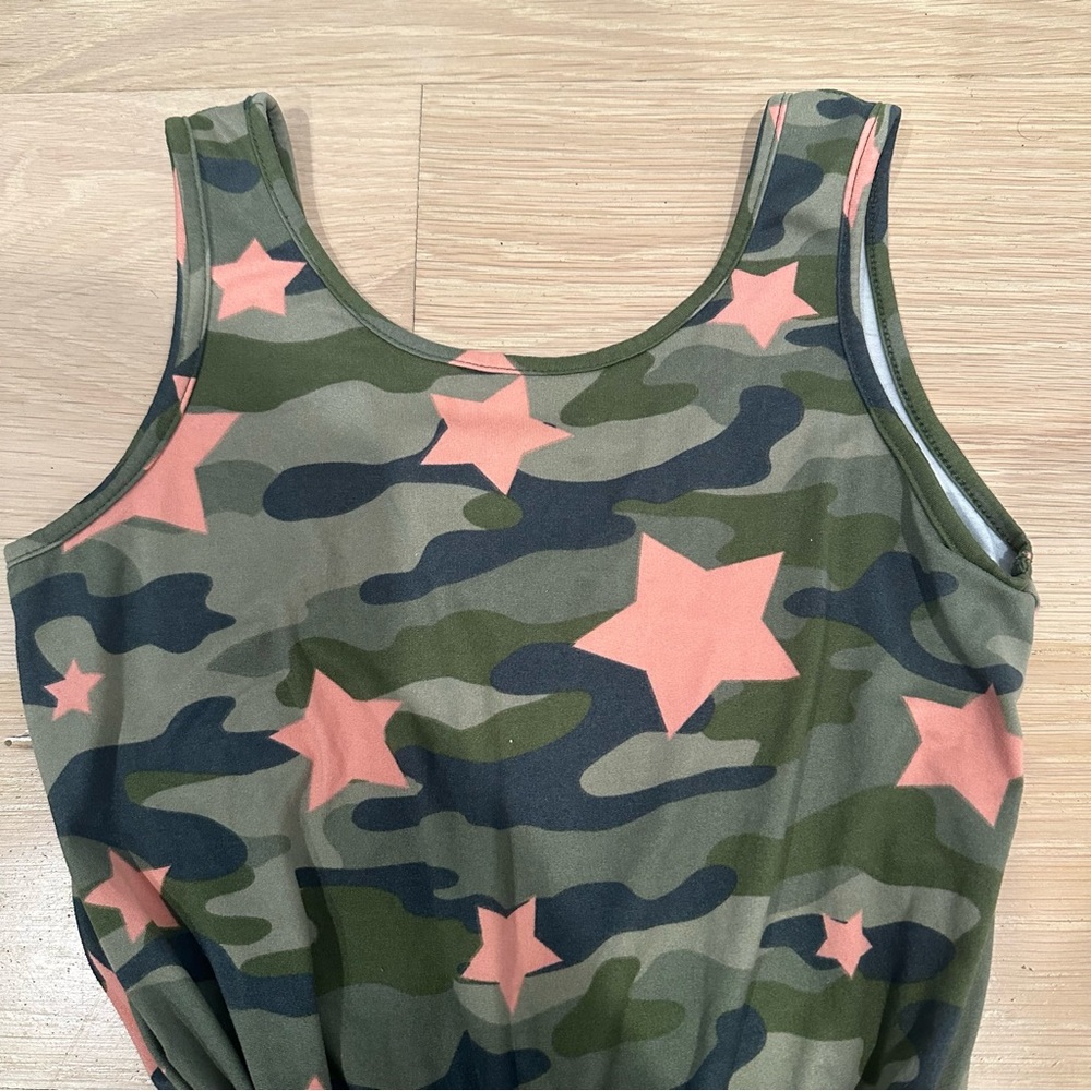 PIXIE LANE KIDS Sz 9/10 STAR/CAMOUFLAGE ONE PIECE ROMPER W DRAWSTRING GREAT COND - Picture 2 of 9